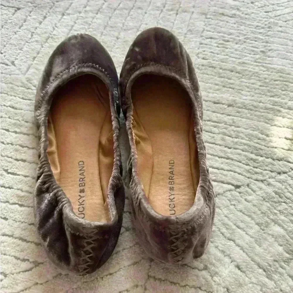 Lucky brand velvet ballet slippers